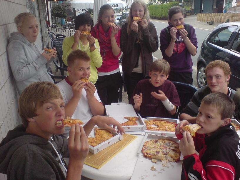 Pizza am Robinsontag. Das gabs auch noch nie