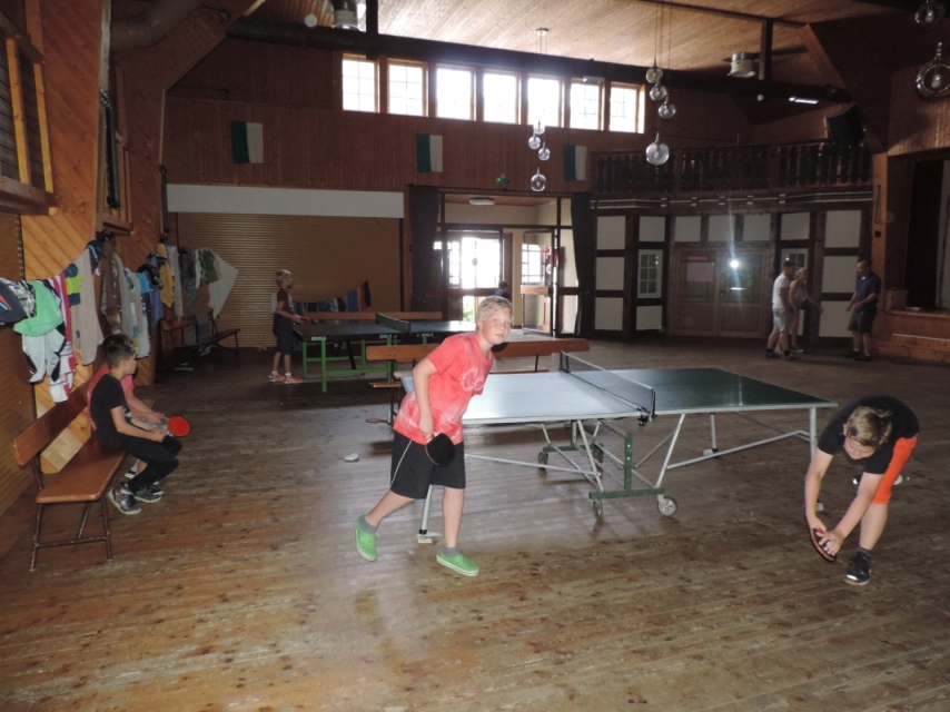 Die Tischtennis AG bei ihrem Turnier